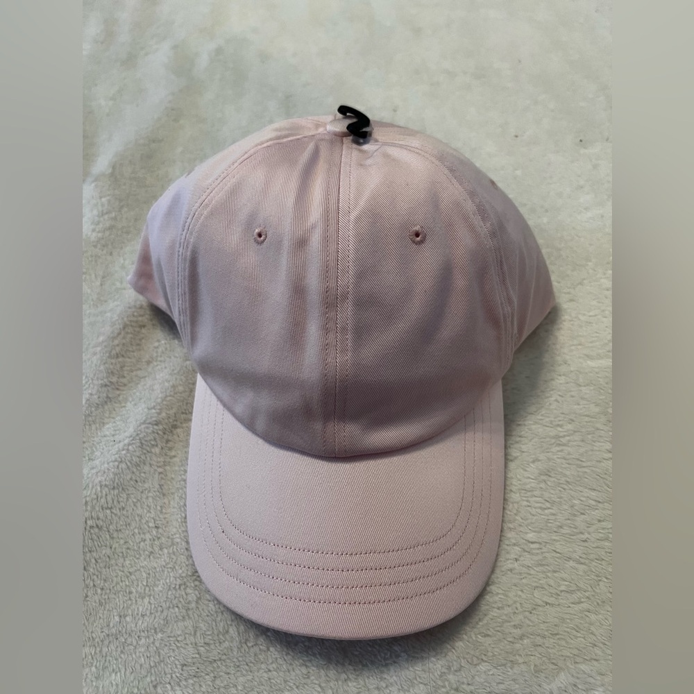 Lululemon Athletica Soft Pink Classic Baseball Cap Unisex size L/XL-  NWT  $38